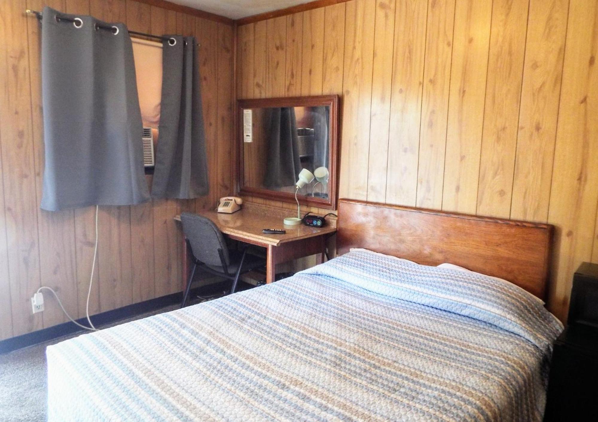 Davis Motel North Lima Buitenkant foto