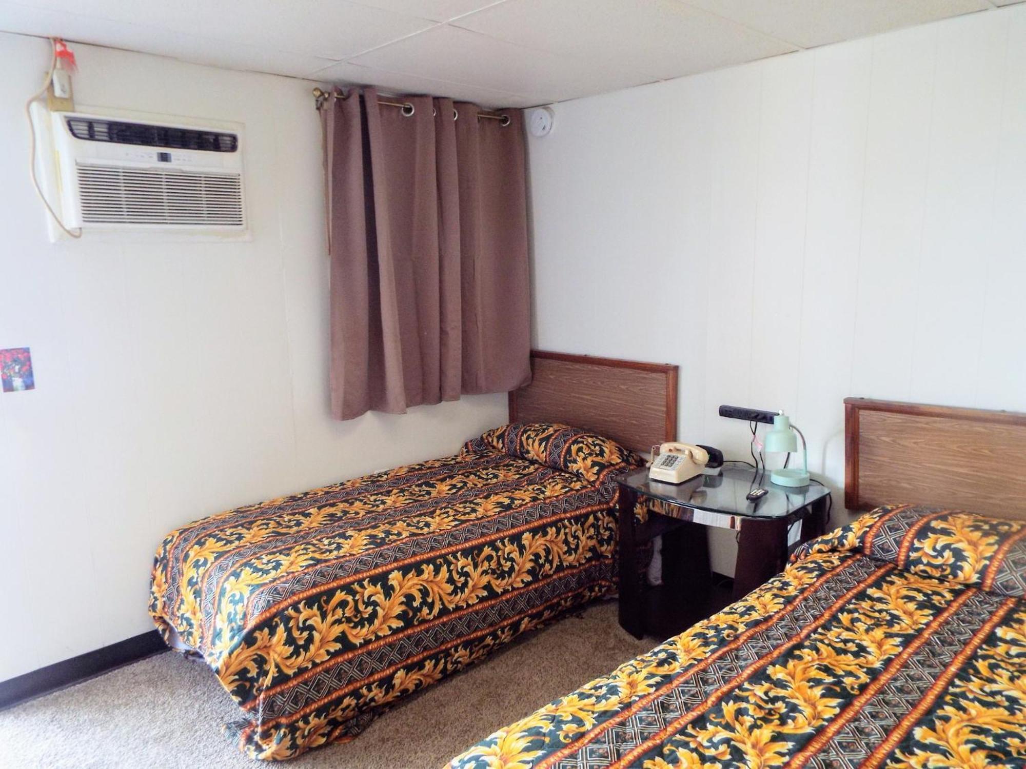 Davis Motel North Lima Buitenkant foto